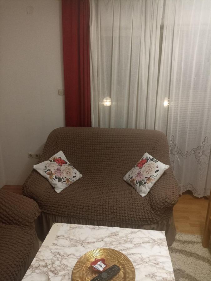 Sleep & Fly - Sarajevo Airport Apartment 外观 照片